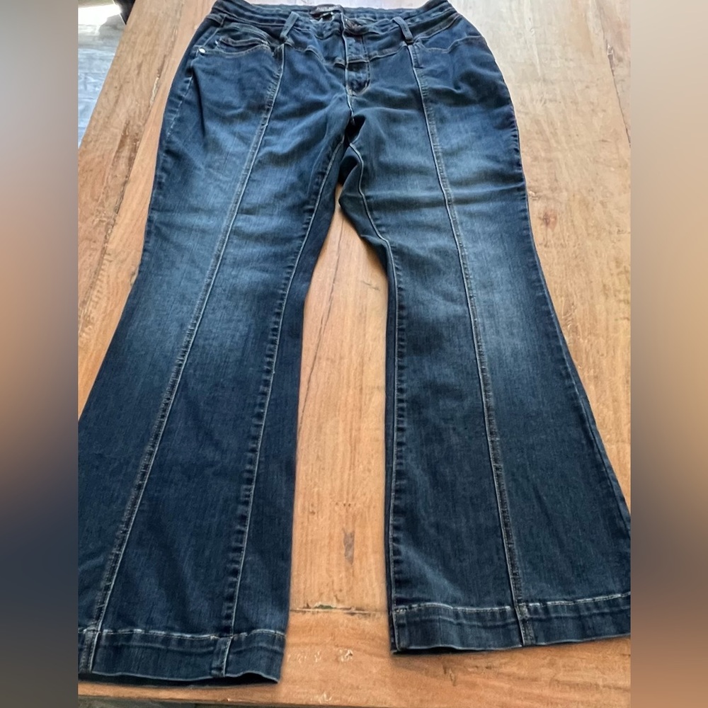 JUDY BLUE 18W Yolk Detail Jeans - STYLE NUMBER JB8897 HIGH RISE FRONT SEAM FLAIR